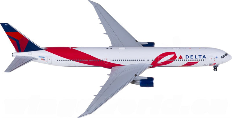 Geminijets Delta Air Lines Boeing 767-400ER N845MH 1:400 Diecast Model view 3