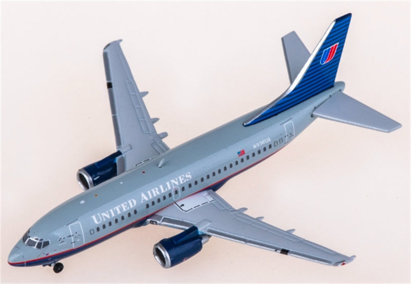 Geminijets 1:400 United Airlines Boeing 737 N936UA Diecast Model view 1