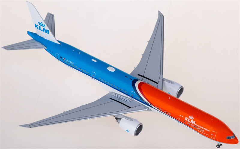 NG Models KLM Boeing 777-300ER PH-BVA 1:400 Diecast Model view 2