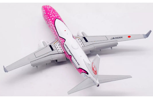 SQ Wings 1:200 Japan Transocean Air B737-800 JA06RK Flaps down DIECAST Model