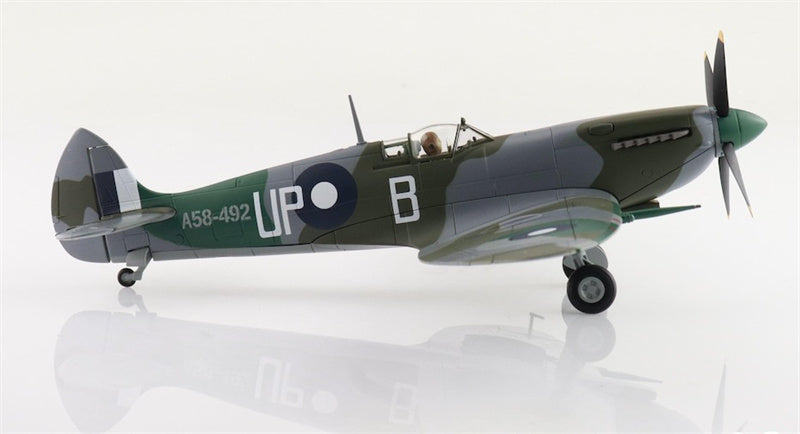 HOBBY MASTER Spitfire MK.VIII Mac III UP-B/A58-492 RAAF 1:48 Aircraft Pre-built Model
