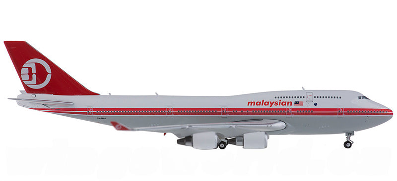 Phoenix Malaysia Airlines Boeing 747-400 9M-MPP 1:400 Diecast Model view 1