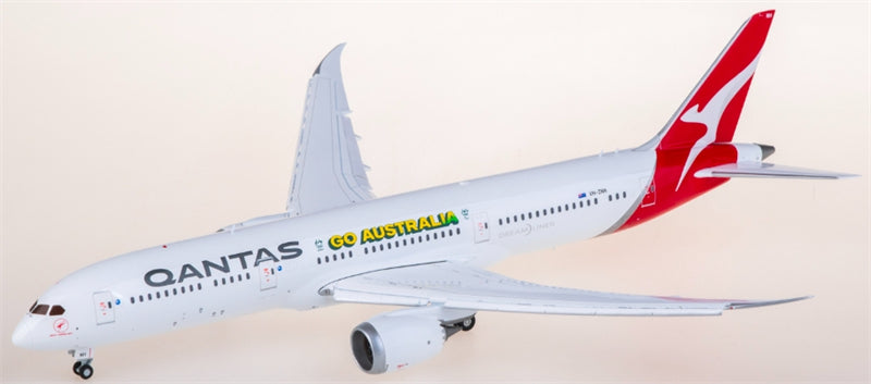 JC Wings Qantas Boeing 787-9 Dreamliner VH-ZNH flaps down 1:200 Diecast Model view 2
