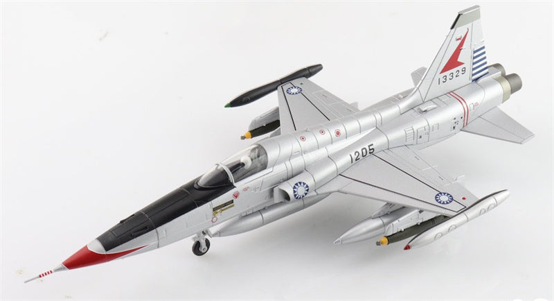 HOBBY MASTER F-5A 1205 1st Tactical Fighter Wing ROCAF 1960s 1:72 Aircraft Pre-built Model