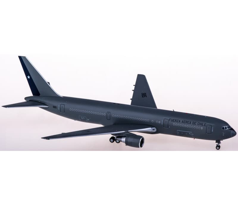 JC Wings Chilean Air Force Boeing 767-300ER 985 1:200 Aircraft Pre-built  Airliner Model Display