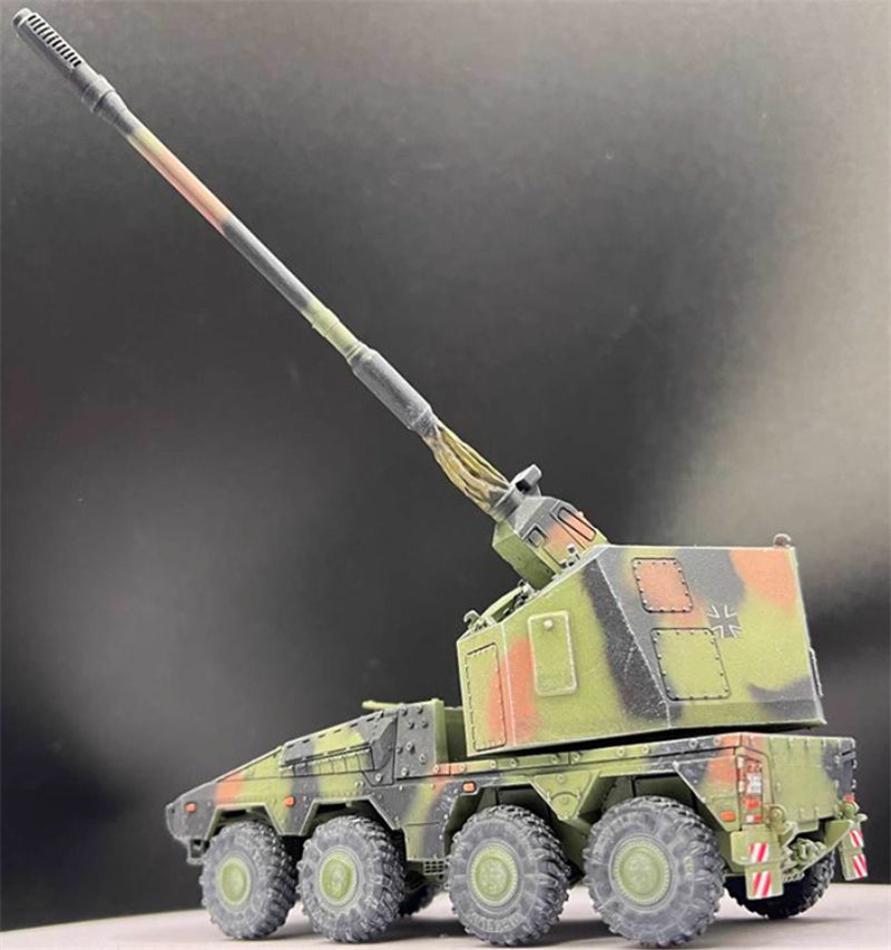 AM German Boxer armored vehicle RCH155mm howitzer GTK 1:72 Tank Pre-built Model