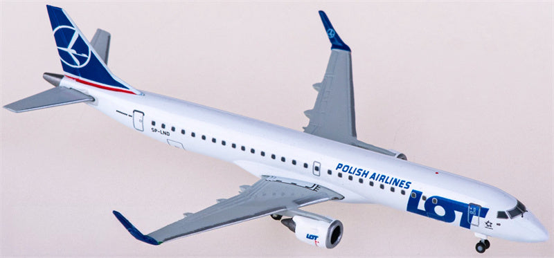 Herpa LOT Embraer ERJ-195 SP-LND 1:500 Diecast Model view 2