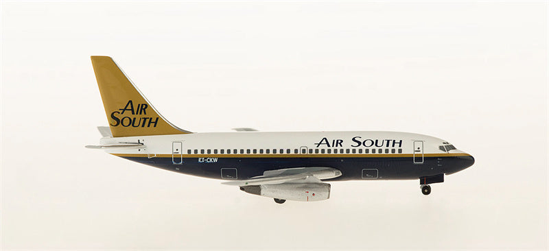 AeroClassics Air South Boeing 737-200 EI-CKW 1:400 Diecast Model view 4