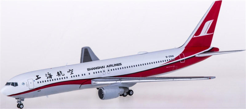 JC Wings Shanghai Airlines Boeing 767-300 B-2566 1:400 Diecast Model view 2