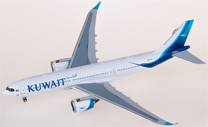 NG Models Kuwait Airways Airbus A330-800neo 9K-API 1:400 Diecast Model view 3