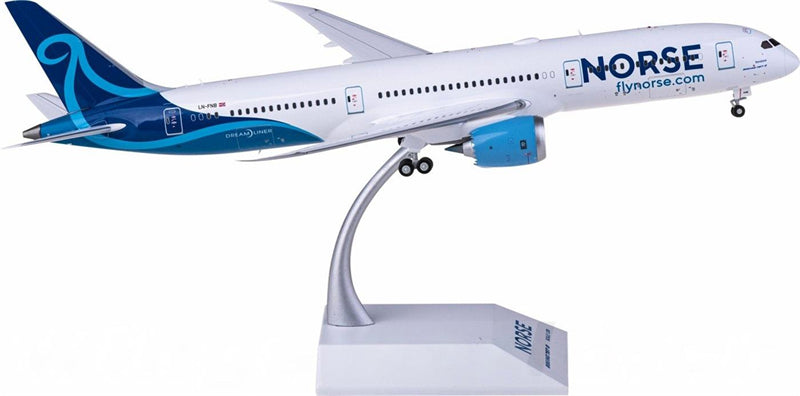 JC Wings Norse Atlantic Airways Boeing 787-9 Dreamliner LN-FNB 1:200 Diecast Model view 1