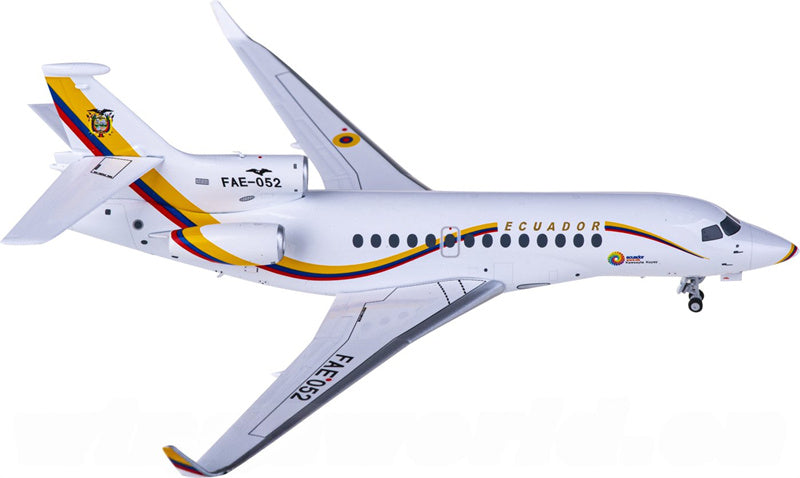 NG Models Ecuadorian Air Force Dassault Falcon 7X FAE-052 1:200 Diecast Model view 2