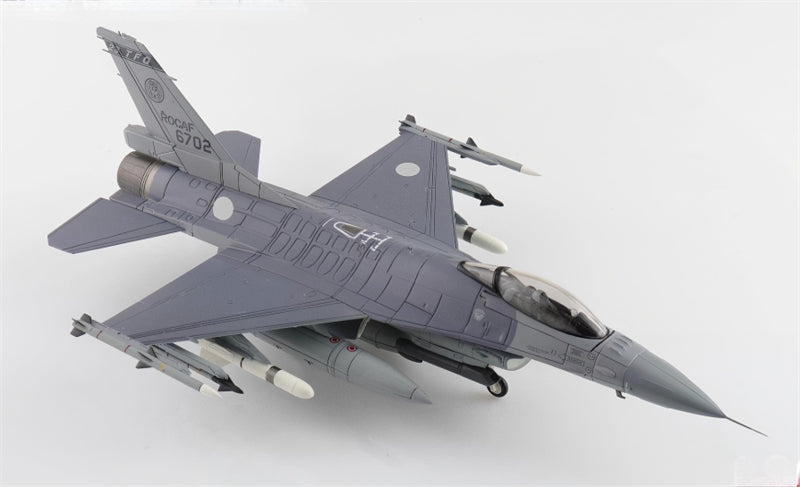 HOBBY MASTER ROCAF F-16V 23rd Tactical Fighter Group 1:72 Model  AGM-84 Harpoon anti-ship missile  6702
