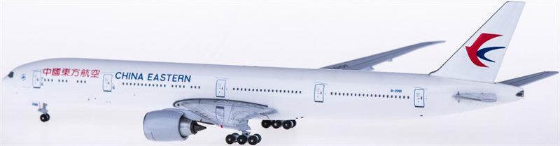 AeroClassics China Eastern Boeing 777-300ER B-2001 1:500 Diecast Model view 4