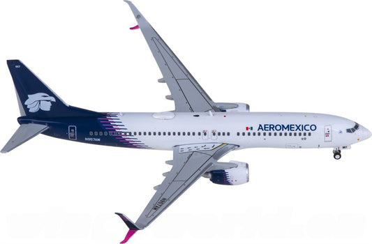 Geminijets Aeromexico Boeing 737-800W N957AM 1:400 Diecast Model view 1
