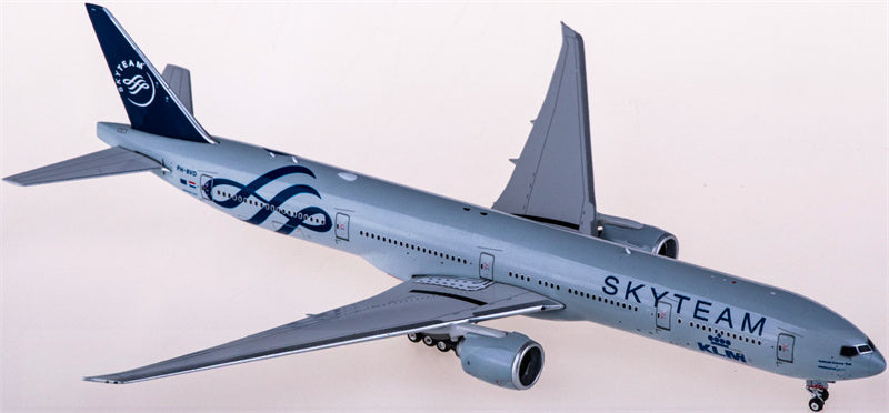 Phoenix KLM for Boeing 777-300ER PH-BVD for SkyTeam 1:400 Airplane Pre-built  Airliner Model Display