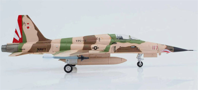 HOBBY MASTER USN F-5N VFC-111 1:72 Model 2014 761533/Red 117
