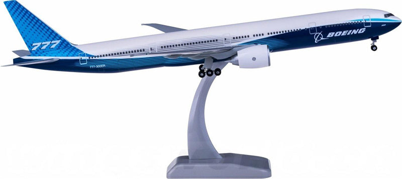 Hogan Boeing 777-300ER 1:200 ABS Model view 1