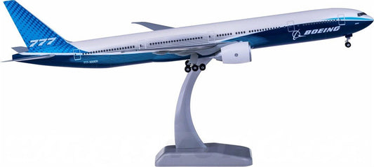 Hogan Boeing 777-300ER 1:200 ABS Model view 1