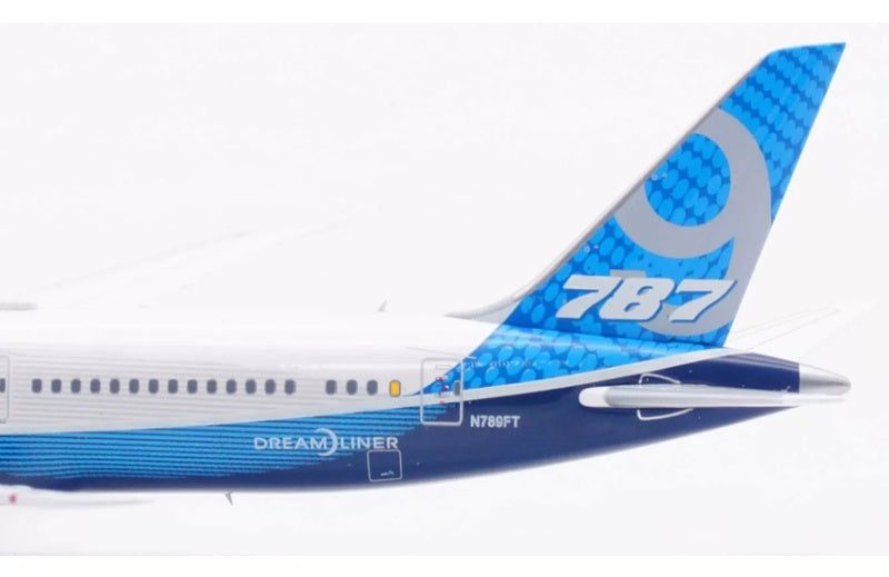 Aviation 1:400 Boeing B787-9 N789FT  DIECAST Model