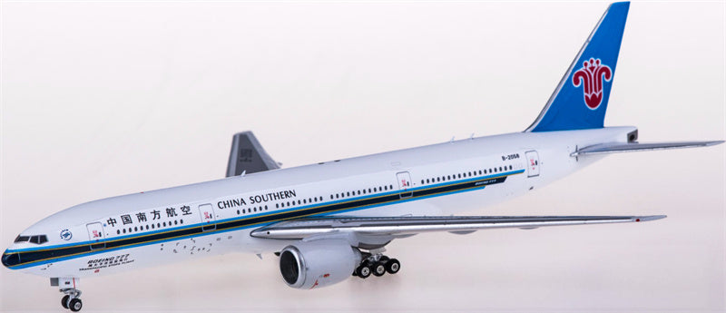 Phoenix China Southern Boeing 777-200ER B-2058 1:400 Diecast Model view 4
