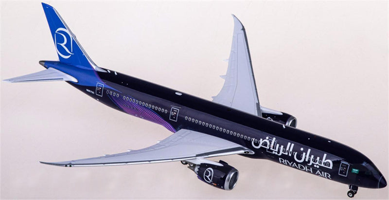 Phoenix Riyadh Air Boeing 787-9 N8572C 1:400 Diecast Model view 2