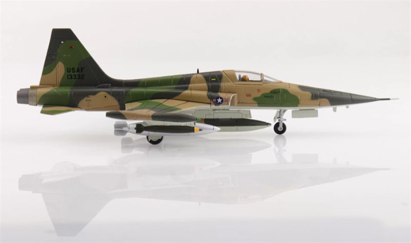 HOBBY MASTER F-5C Skoshi Tiger 64-13332 10th Fighter Commando Sqn. USAF Bien Hoa AFB 1965 1:72 Aircraft Pre-built Model