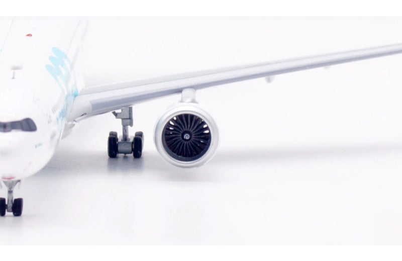 Aviation 1:400 Airbus A330-900NEO F-WTTN  DIECAST Model