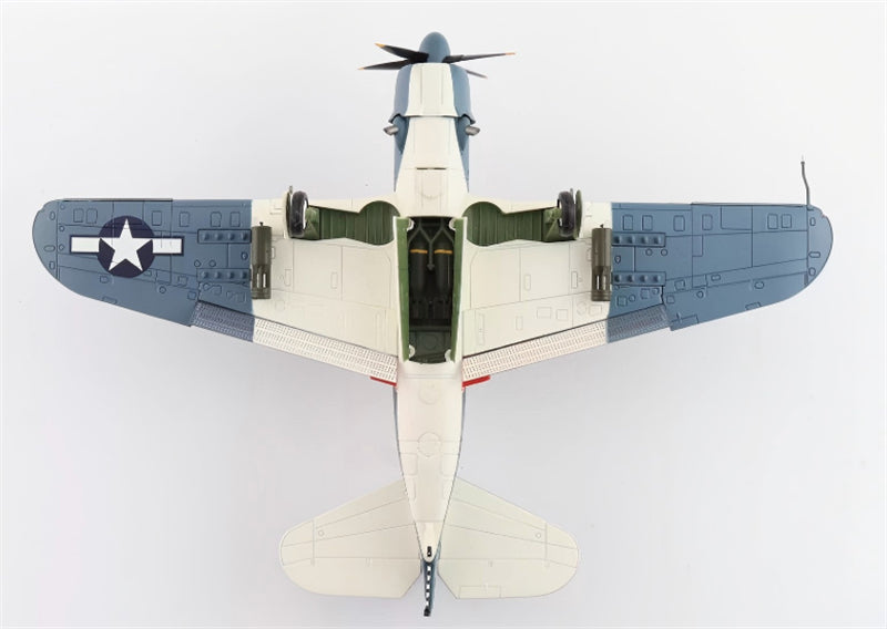 HOBBY MASTER USS Essex SB2C-4 VB-83 1:72 Model 1945 Limited Edition Helldiver White 208