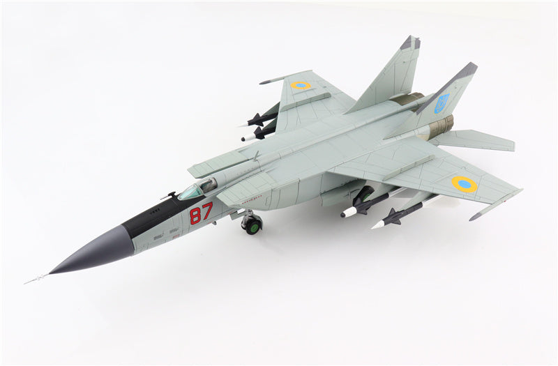 HOBBY MASTER MIG-25PDS Foxbat Red 87 933rd FAR Air Defense of Ukraine 1995 1/72 Aircraft Pre-built Model