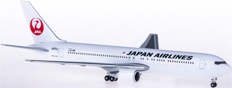 Hogan Japan Airlines Boeing 767-300ER JA654J 1:400 Diecast Model view 4