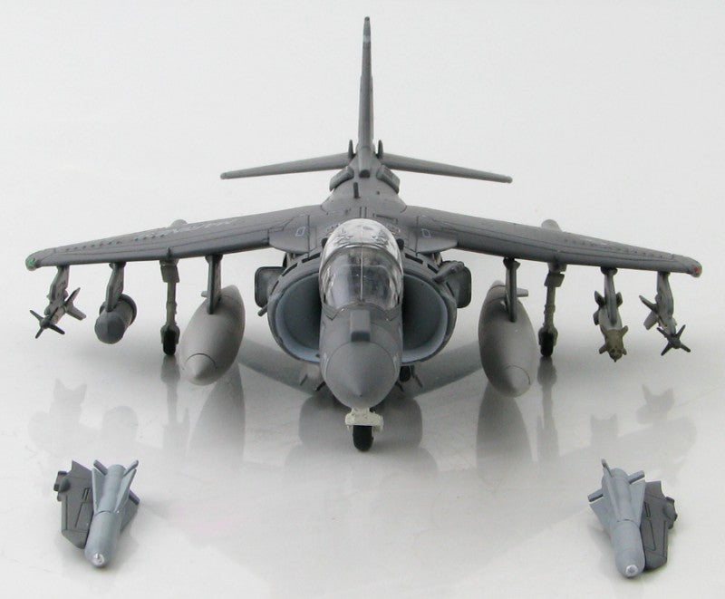 HOBBY MASTER USMC AV-8B VMA-211 1:72 Model   Wake Island Avengers 165419