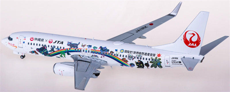 JC Wings Japan Transocean Air Boeing 737-800 1:200 Diecast Model view 3