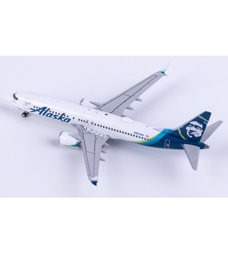 Geminijets 1:400 Alaska Airlines Boeing 737 N803AK  DIECAST Model