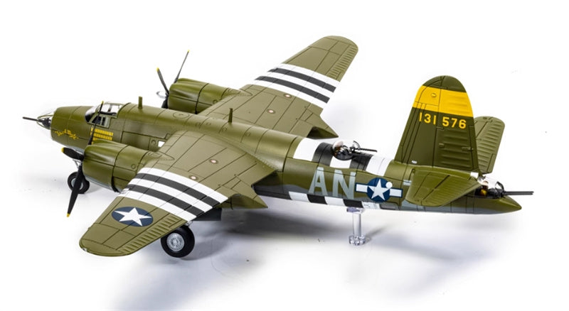 CORGI Martin B-26B Marauder 'Dinah Might’ - 553rd / 368th BG USSAF - Mjr David Dewhurst 1:72 Airplane Pre-built Model