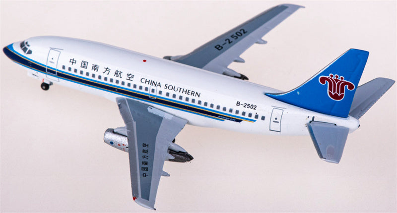 Yu China Southern Boeing 737-200 B-2502 1:400 Diecast Model view 2