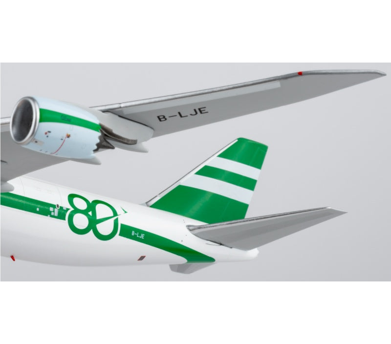NG Models 1:400 Cathay Pacific Airways B747-8F B-LJE ULTIMATE COLLECTION DIECAST Model