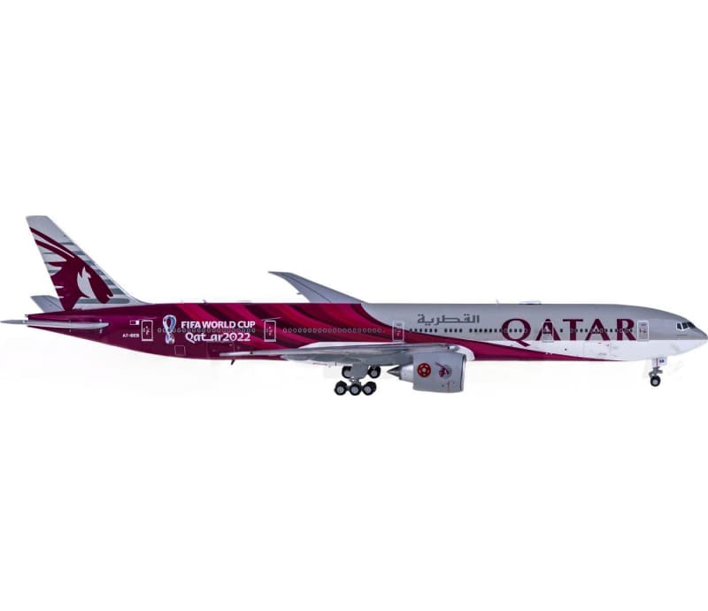 JC Wings Qatar Boeing 777-300ER A7-BEB 1:400 Aircraft Pre-built  Airliner Model Display