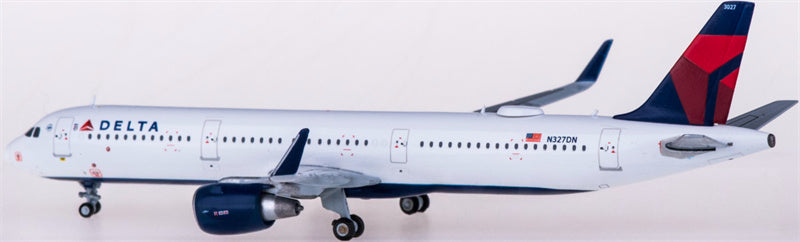 Geminijets Delta Air Lines Airbus A321 N327DN 1:400 Diecast Model view 3