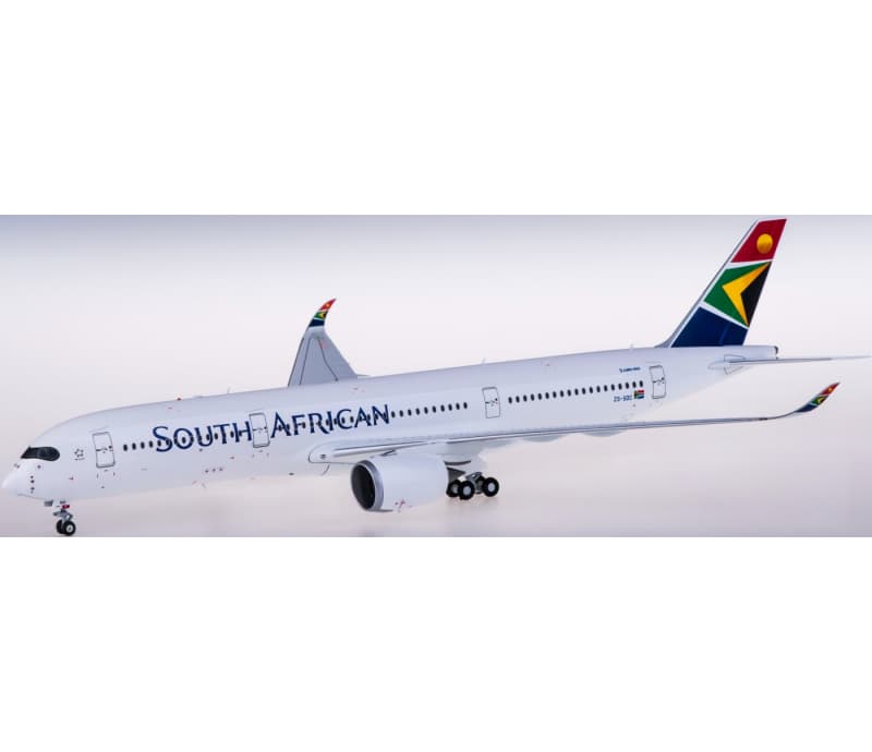 JC Wings South African Airways Airbus A350-900XWB ZS-SDC 1:200 Aircraft Pre-built  Airliner Model Display