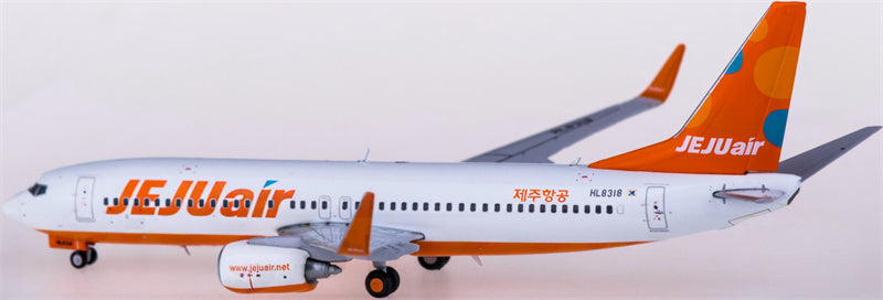 JC Wings Jeju Air Boeing 737-800 HL8318 1:400 Diecast Model view 2