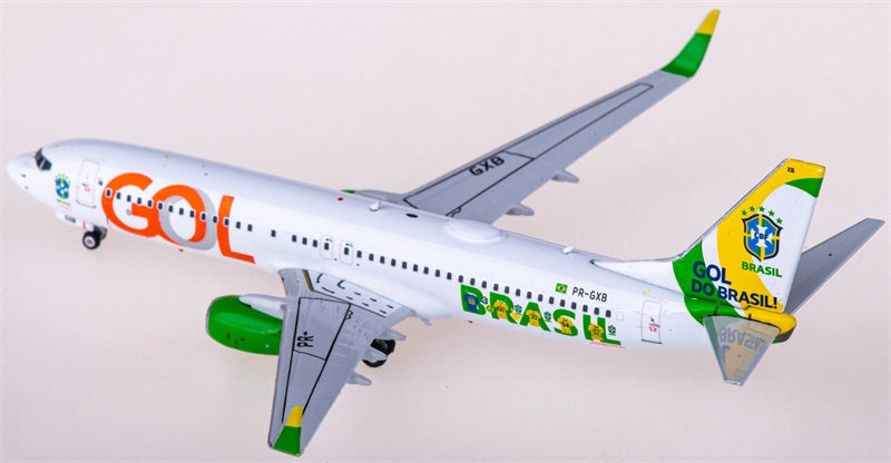 Phoenix GOL Boeing 737-800 PR-GXB 1:400 Diecast Model view 2