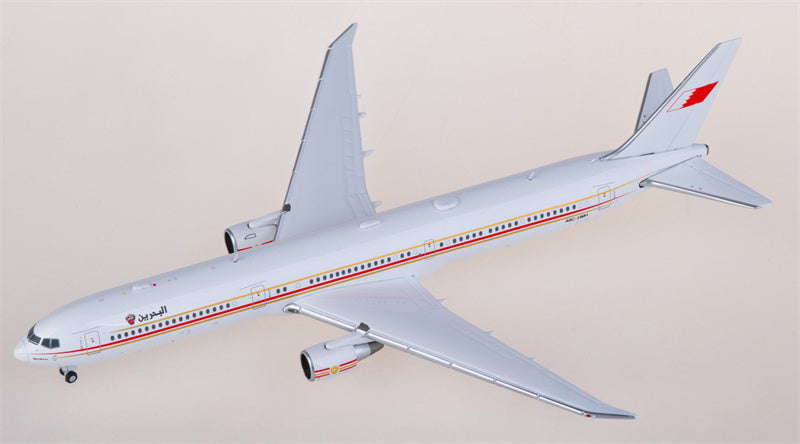 JC Wings Bahrain Royal Flight Boeing 767-400ER A9C-HMH 1:400 Diecast Model view 2