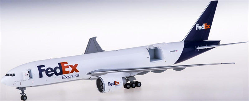 Geminijets FedEx Boeing 777-200LRF N888FD Interactive Series 1:200 Diecast Model view 2