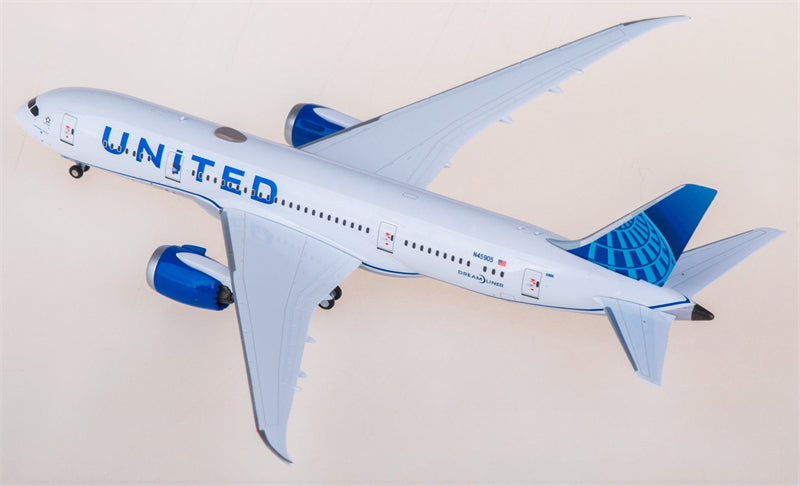 NG Models United Airlines Boeing 787-8 Dreamliner N45905 1:400 Diecast Model view 2