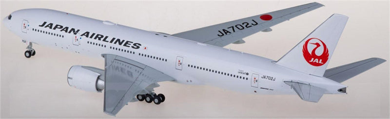 JC Wings Japan Airlines Boeing 777-200ER JA702J 1:200 Diecast Model view 4