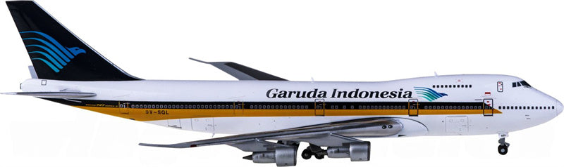 JC Wings Garuda Indonesia Boeing 747-200 9V-SQL 1:400 Diecast Model view 1