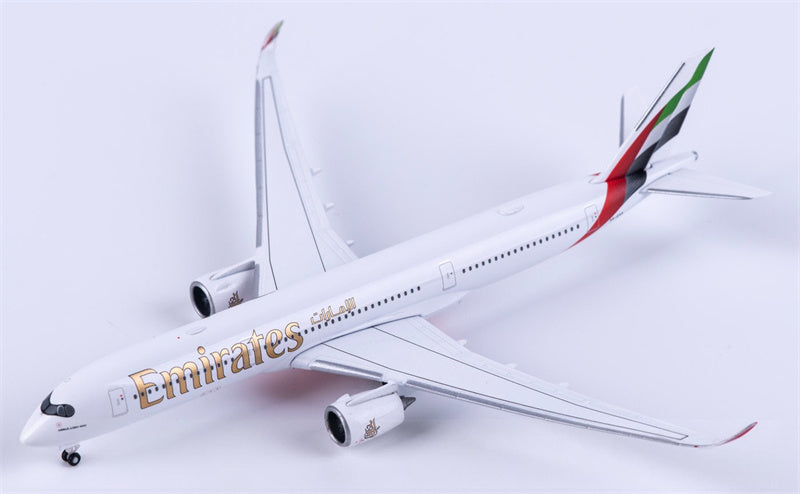 Herpa Emirates Airbus A350-900 A6-EXA 1:500 Diecast Model view 2