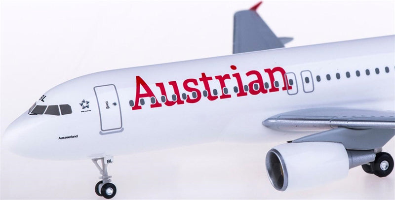 Hogan Austrian Airlines Airbus A320 OE-LBL 1:200 ABS Model view 2