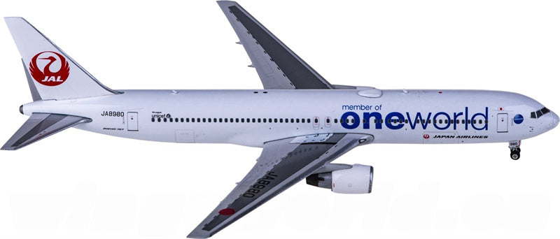 Phoenix Japan Airlines Boeing 767-300 JA8980 member of oneworld 1:400 Diecast Model view 1